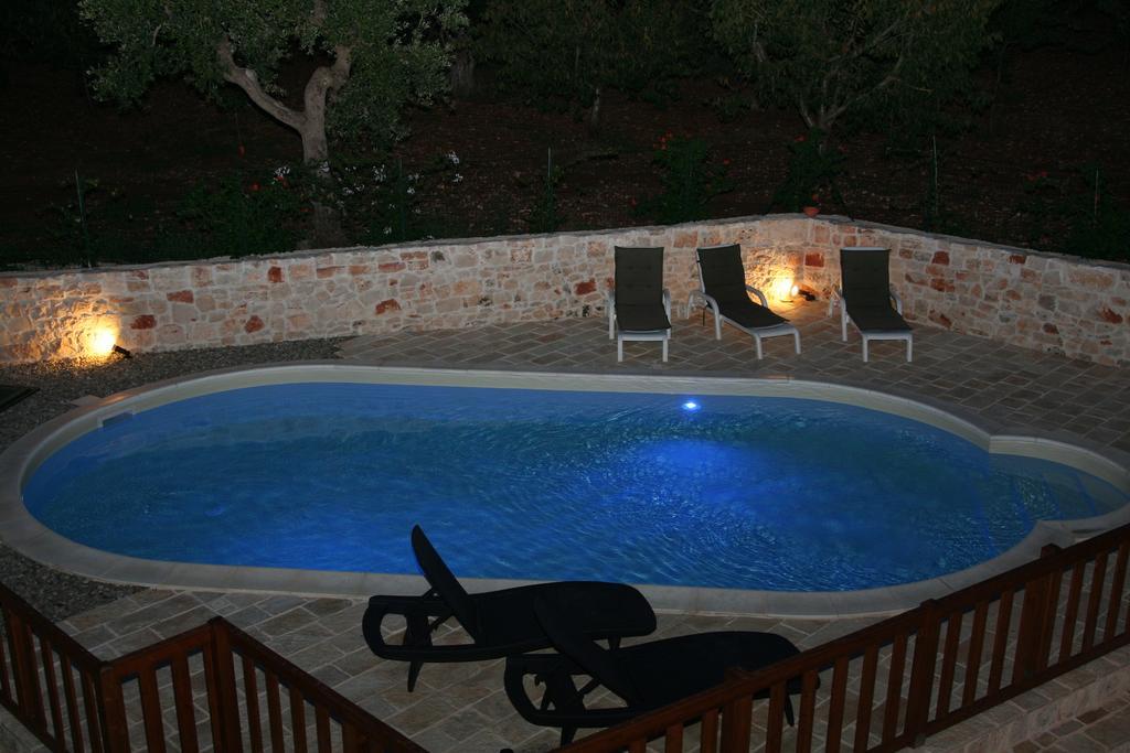 La Dimora Gigante Bed and Breakfast Castellana Grotte Eksteriør billede